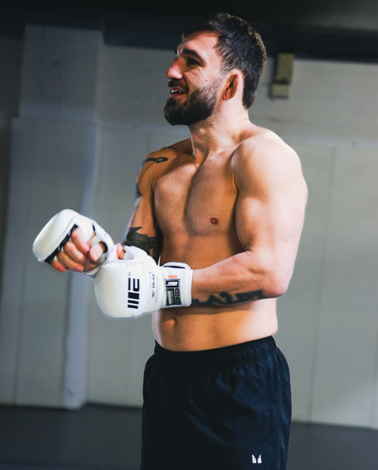 Issue #002: Kaan Ofli - Signed Limited Edition